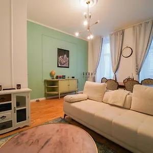 Mint 13 @ Mariahilf Apartament Wiedeń